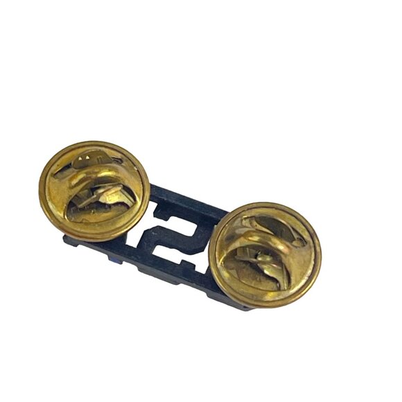 Patriotic USA Lapel Pin Badge With Dual Clutch Backings - Picture 3 of 5